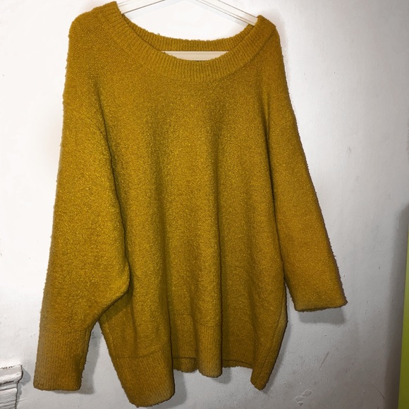Oversized Mustard Sweater - Picture 1 of 3